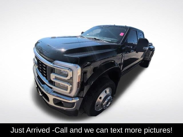 2024 Ford F-450 Super Duty Lariat