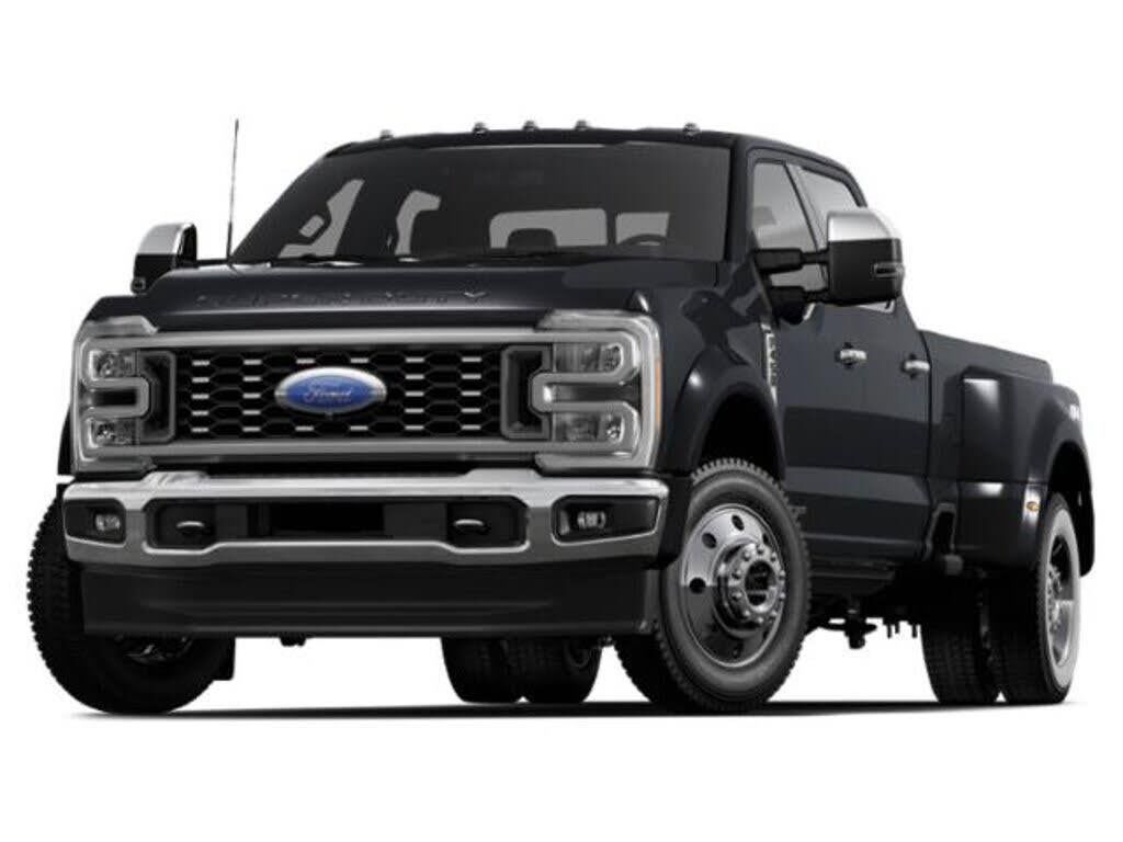 2024 Ford F-450 Super Duty Platinum — photo 1 of 2