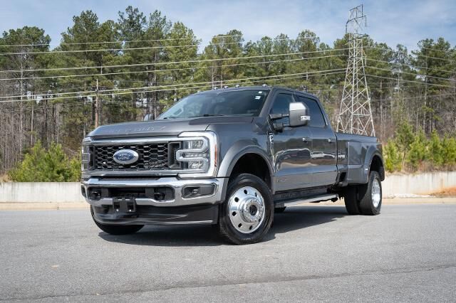 2023 Ford F-450 Super Duty Lariat