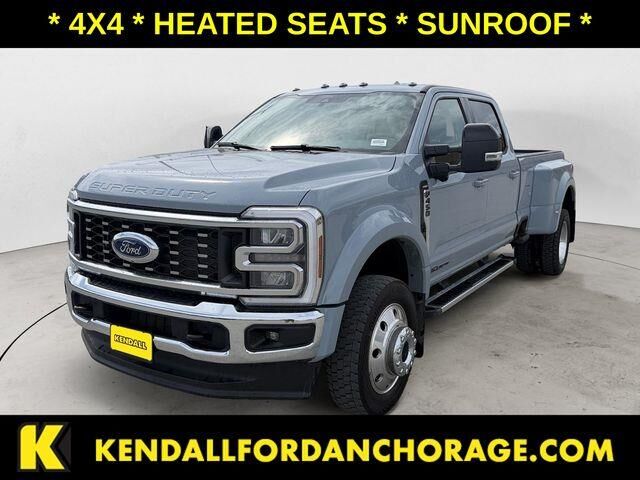 2025 Ford F-450 Super Duty Lariat — photo 1 of 13