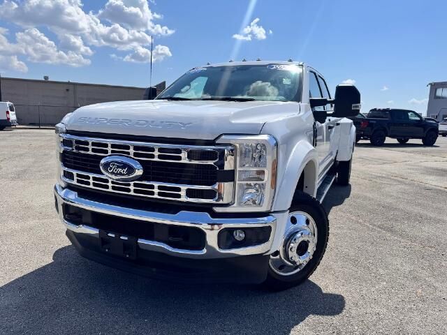 2025 Ford F-450 Super Duty XL