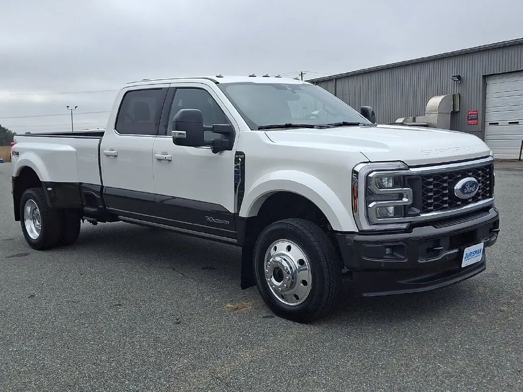 2025 Ford F-450 Super Duty King Ranch — photo 1 of 13