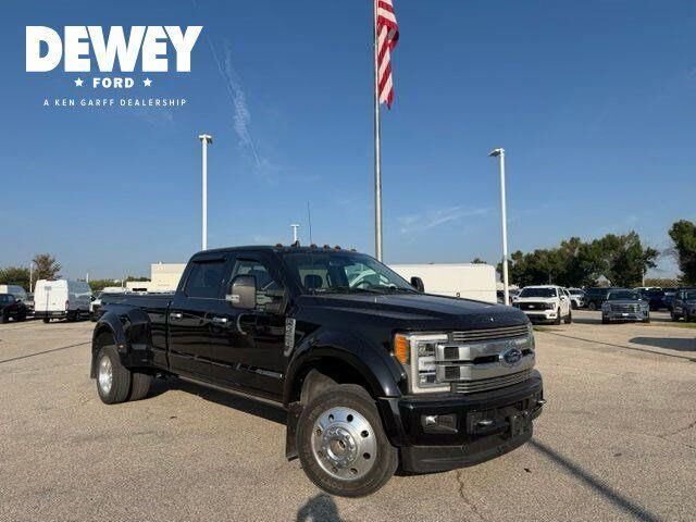 2019 Ford F-450 Super Duty Limited — photo 1 of 26