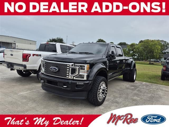2022 Ford F-450 Super Duty Platinum — photo 1 of 8