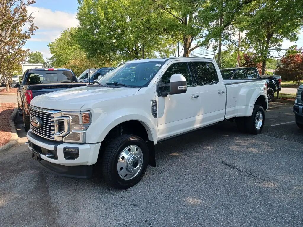 2022 Ford F-450 Super Duty Limited — photo 1 of 25