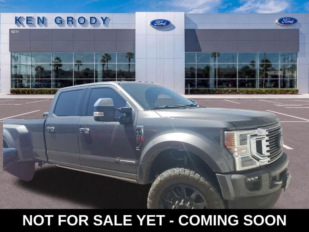 2022 Ford F-450 Super Duty Platinum — photo 1 of 1