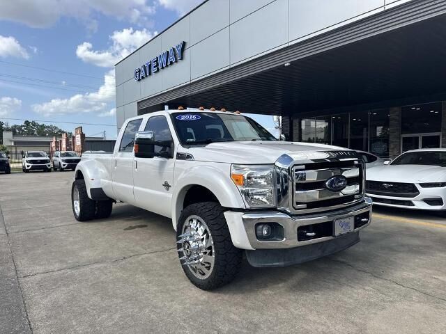 2016 Ford F-450 Super Duty Lariat