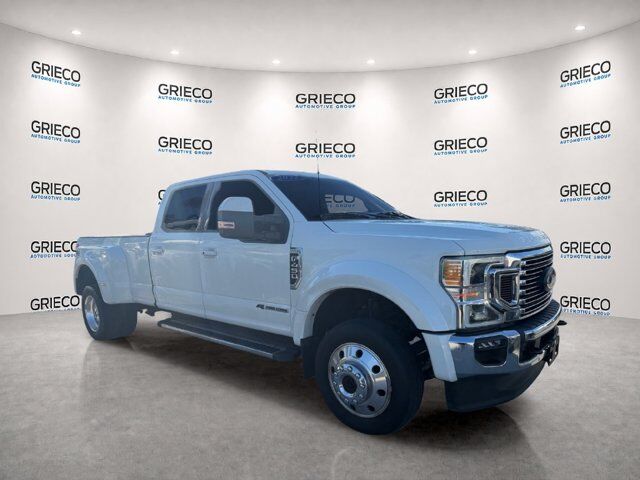 2022 Ford Super Duty F-450 DRW LARIAT — photo 1 of 1