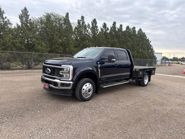 2025 Ford F-450 Super Duty Lariat