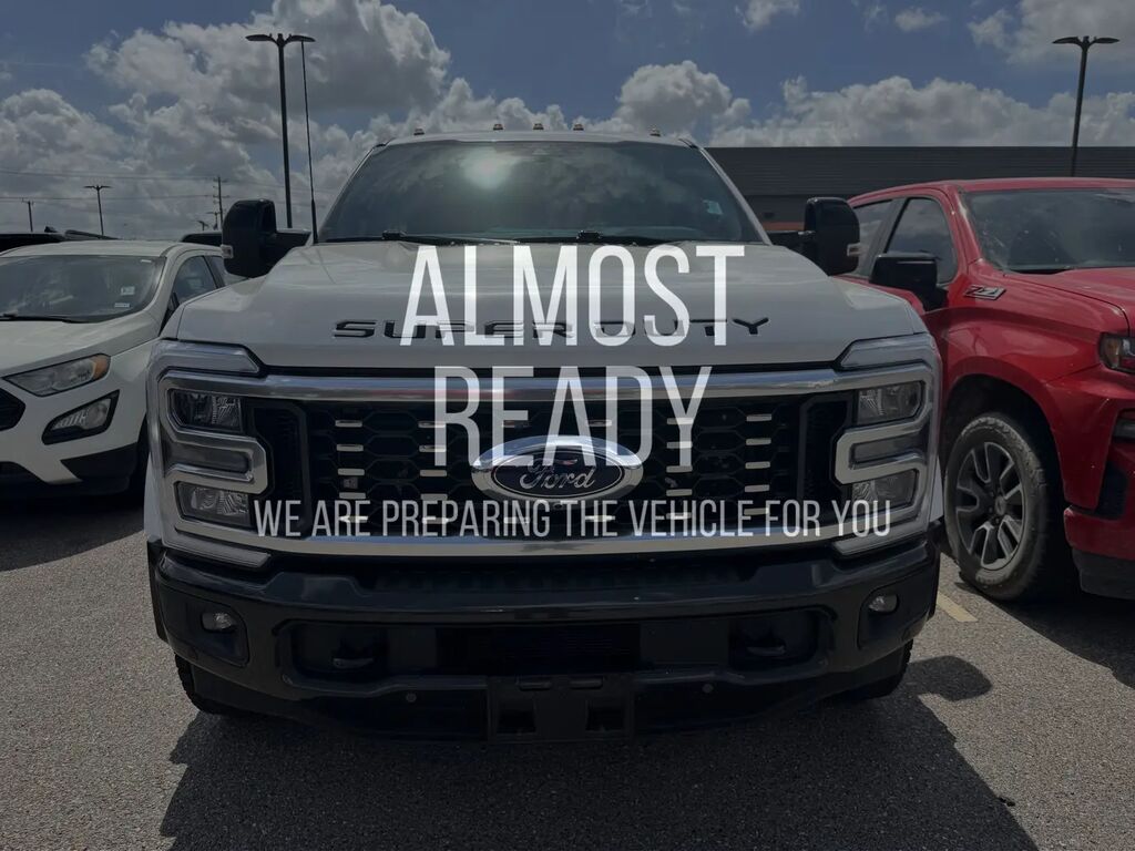 2025 Ford F-450 Super Duty King Ranch — photo 1 of 6