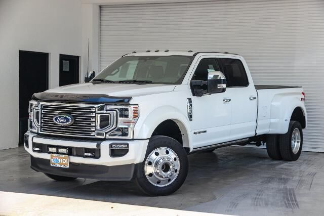 2022 Ford F-450 Super Duty Platinum