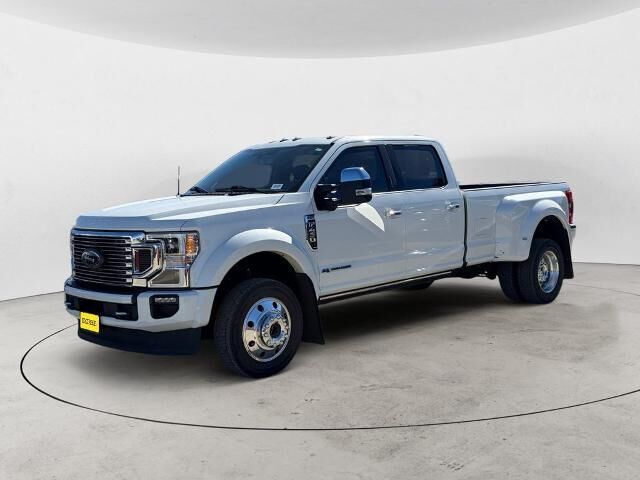 2022 Ford F-450 Super Duty Platinum