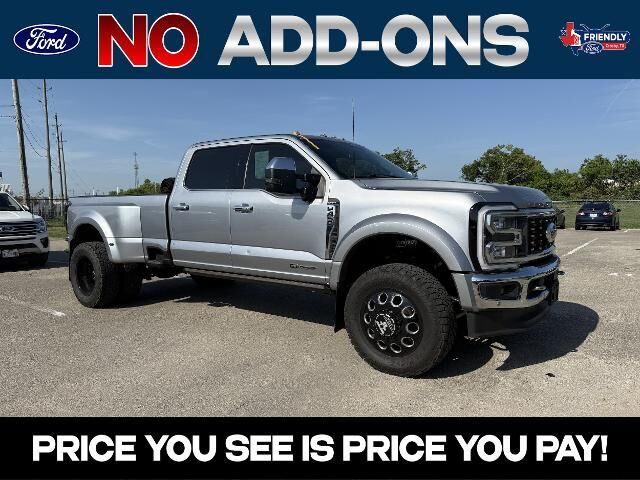 2024 Ford F-450 Super Duty Lariat — photo 1 of 10