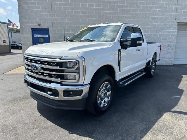 2024 Ford F-250 Super Duty Lariat — photo 1 of 13