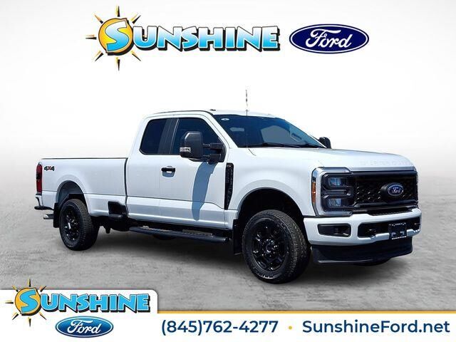 2023 Ford F-250 Super Duty XL — photo 1 of 13