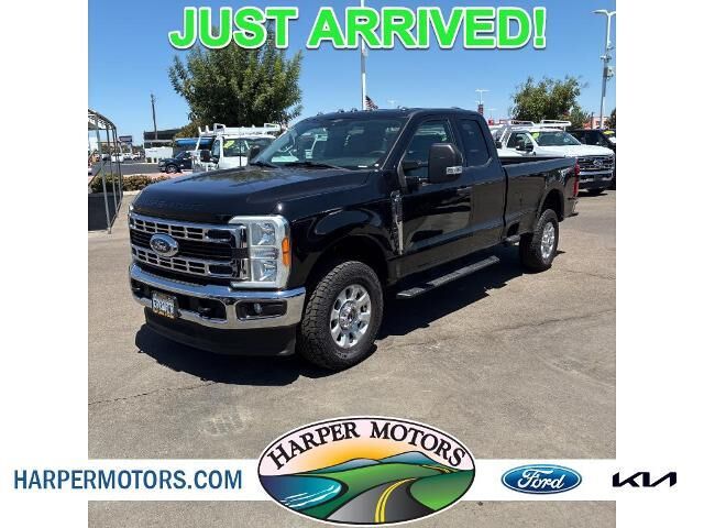 2023 Ford F-250 Super Duty XLT — photo 1 of 40