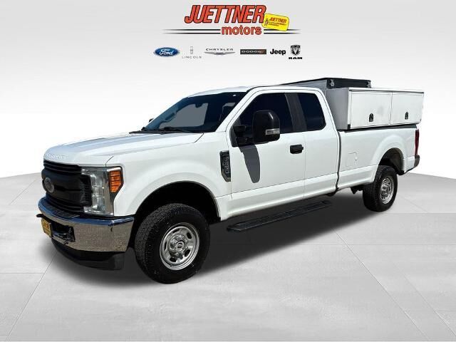 2017 Ford F-350 Super Duty XL — photo 1 of 26