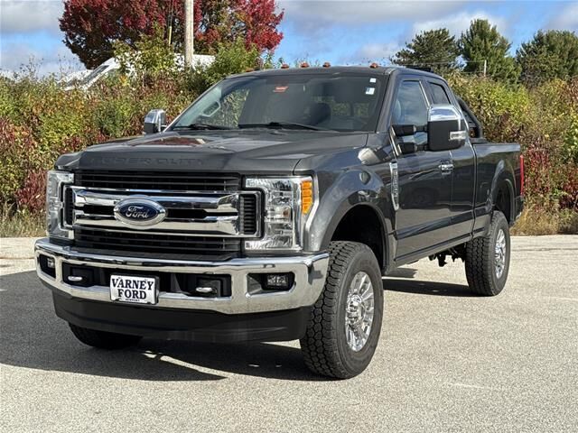 2017 Ford F-350 Super Duty XLT
