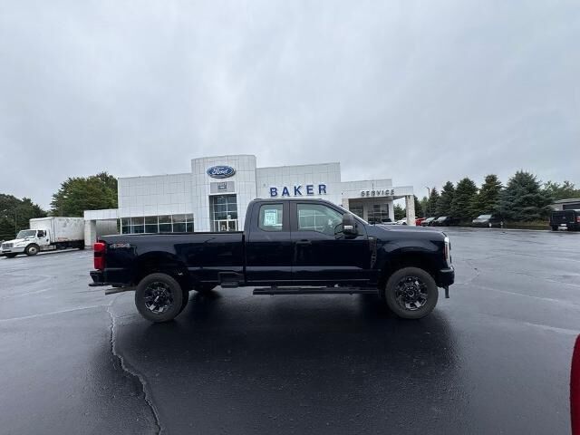 2025 Ford F-350 Super Duty XL