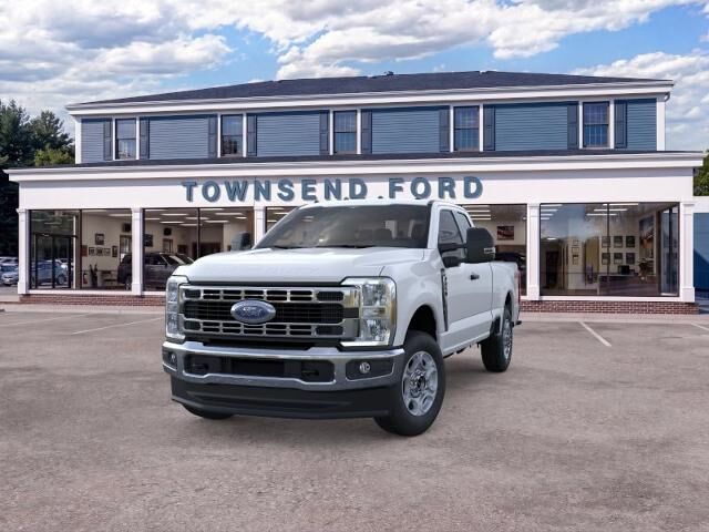 2026 Ford F-350 Super Duty XLT