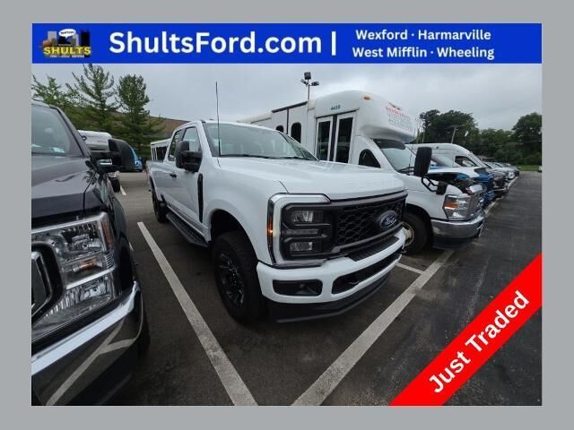 2026 Ford F-350 Super Duty XL — photo 1 of 9