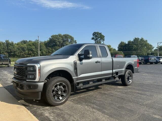 2025 Ford F-350 Super Duty XL — photo 1 of 1