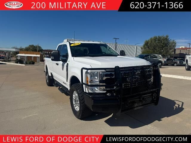 2025 Ford F-350 Super Duty XLT