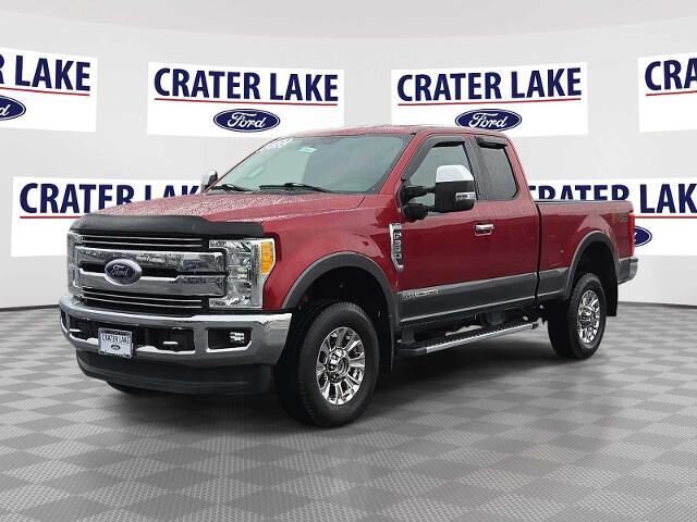 2017 Ford F-350 Super Duty Lariat
