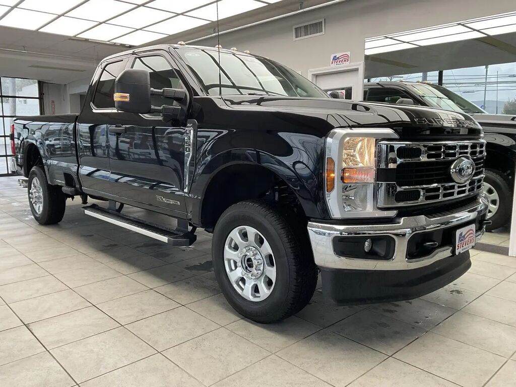 2024 Ford F-350 Super Duty XLT — photo 1 of 26