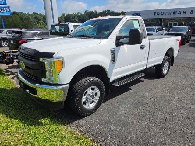 2017 Ford F-250 Super Duty XL — photo 1 of 5