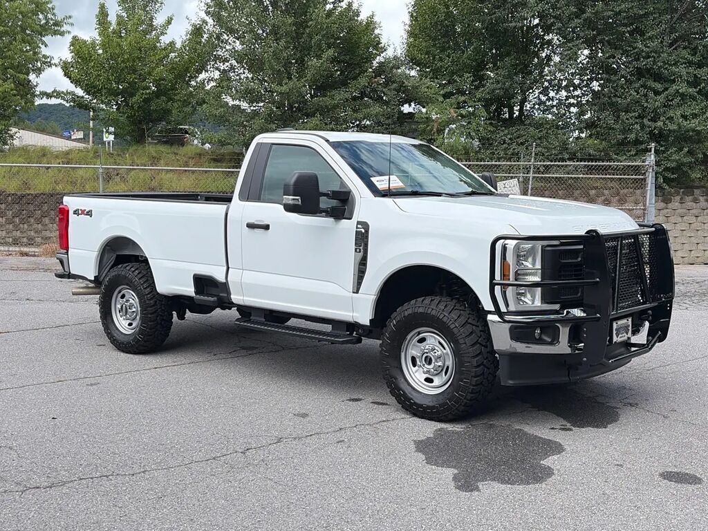 2025 Ford F-250 Super Duty XL — photo 1 of 13