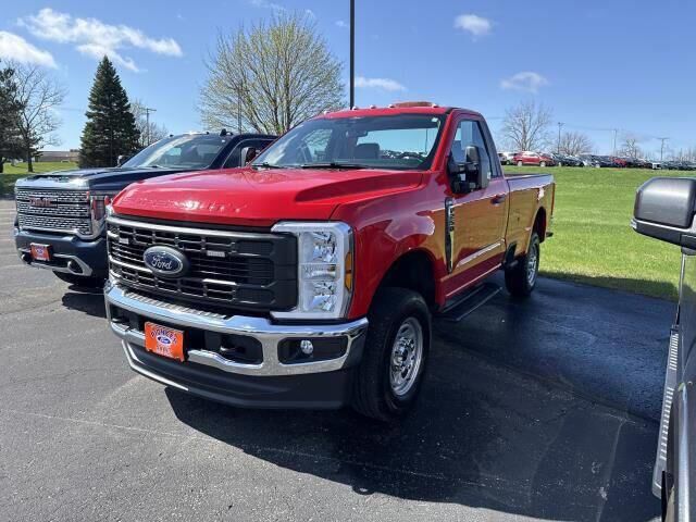 2025 Ford F-250 Super Duty XL — photo 1 of 7