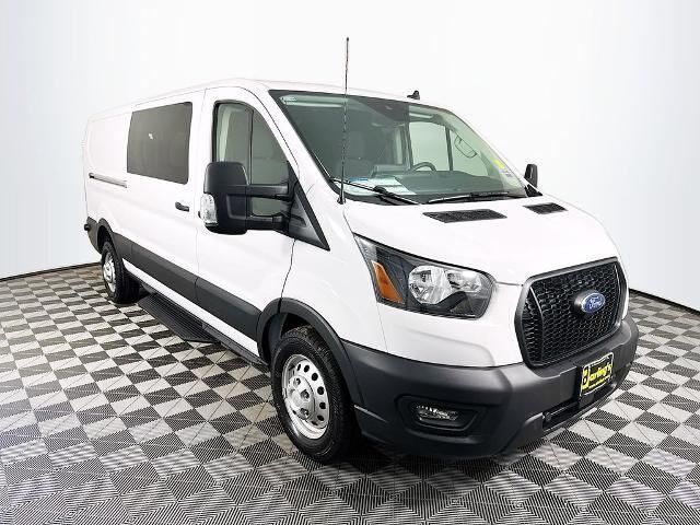 2024 Ford Transit 350 HD — photo 1 of 2