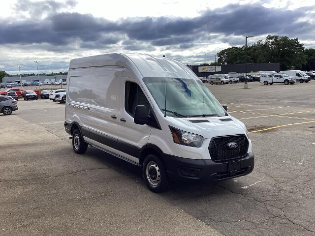 2025 Ford Transit 250