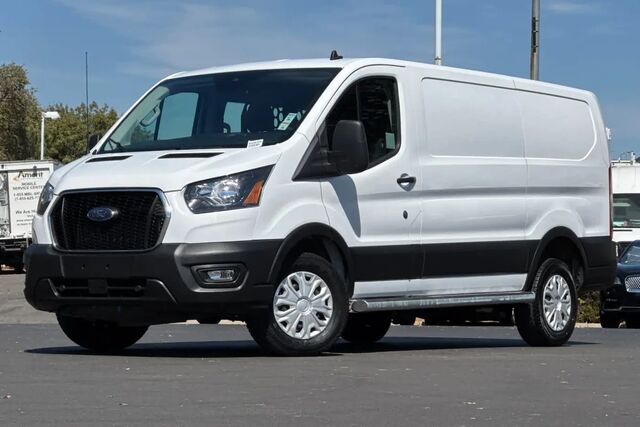2025 Ford Transit 250