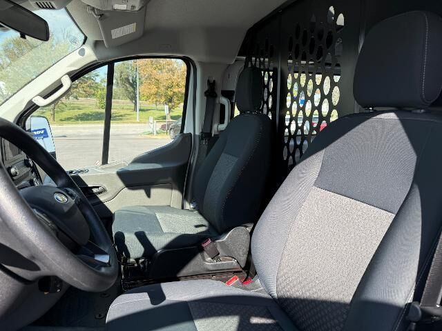 2025 Ford Transit 250