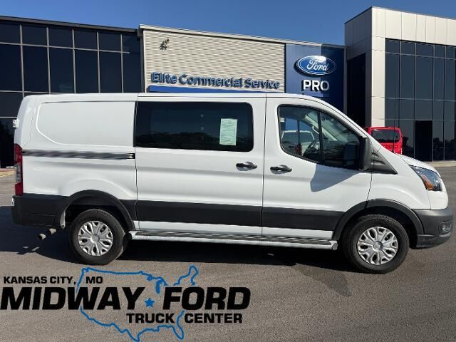 2025 Ford Transit 250