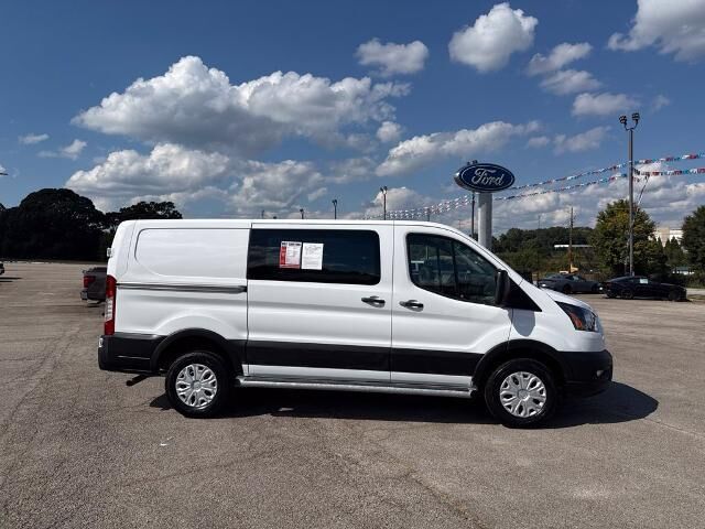 2025 Ford Transit 250