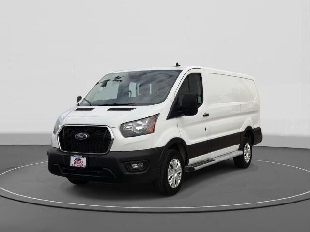 2025 Ford Transit 250
