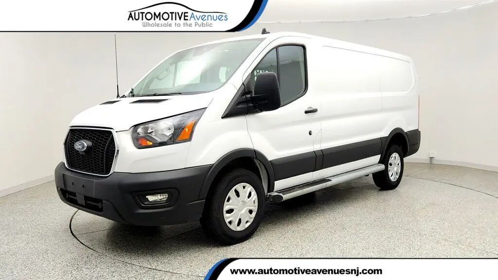 2025 Ford Transit 250 — photo 1 of 2