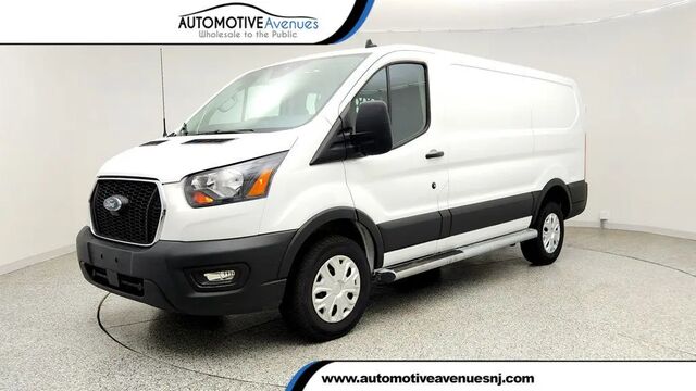 2025 Ford Transit 250