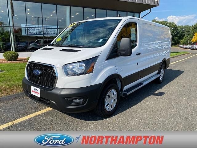 2025 Ford Transit 250