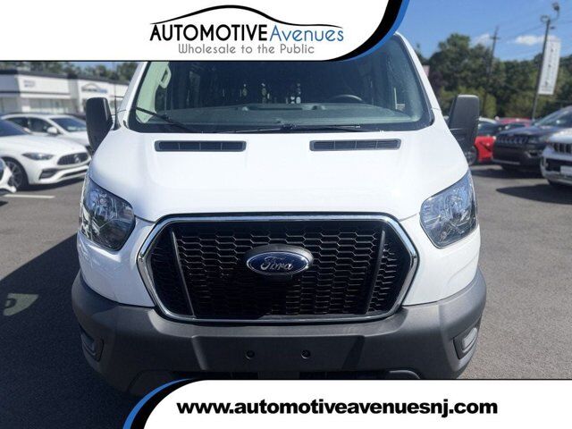 2025 Ford Transit Cargo Van T-250 130'' Low Rf 9070 GVWR RWD w/ Exterior Upgrade Pkg