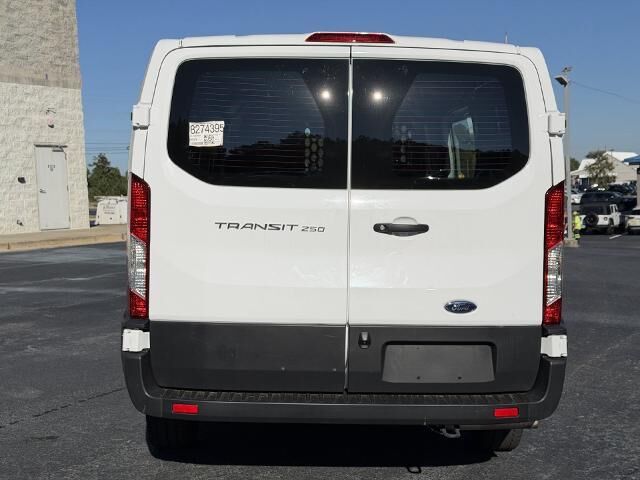 2025 Ford Transit 250