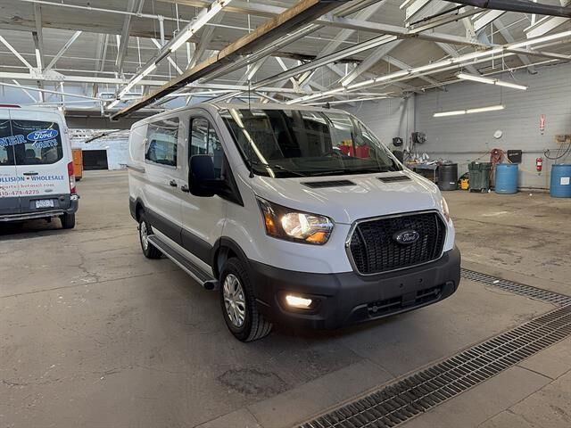 2025 Ford Transit 250