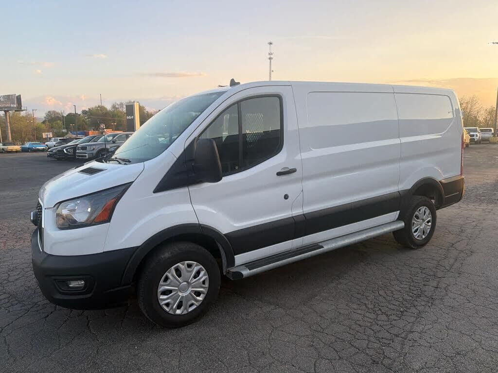 2024 Ford Transit 250 — photo 1 of 1
