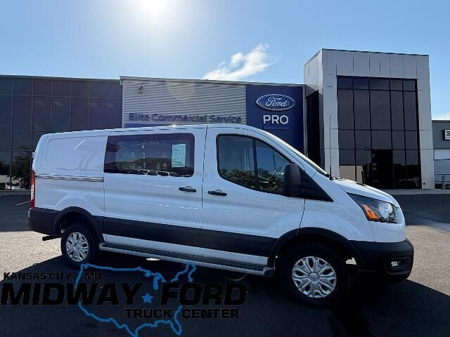 2024 Ford Transit 250