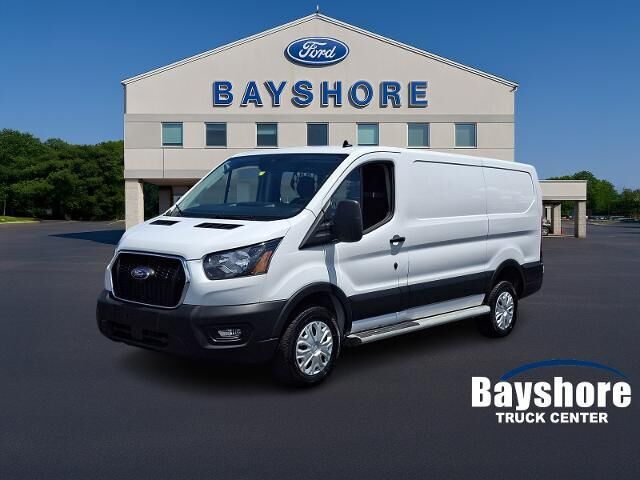 2025 Ford Transit 250