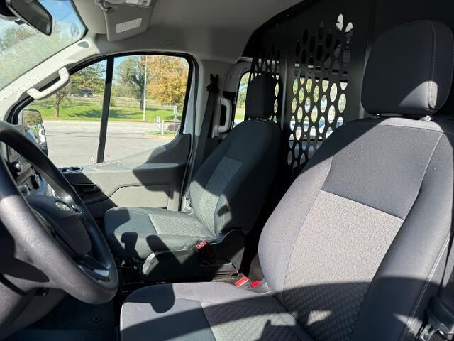 2025 Ford Transit 250