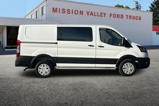 2025 Ford Transit 250